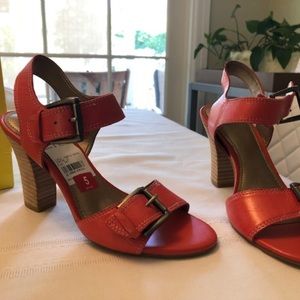 Joan & David -CIRCA sandals